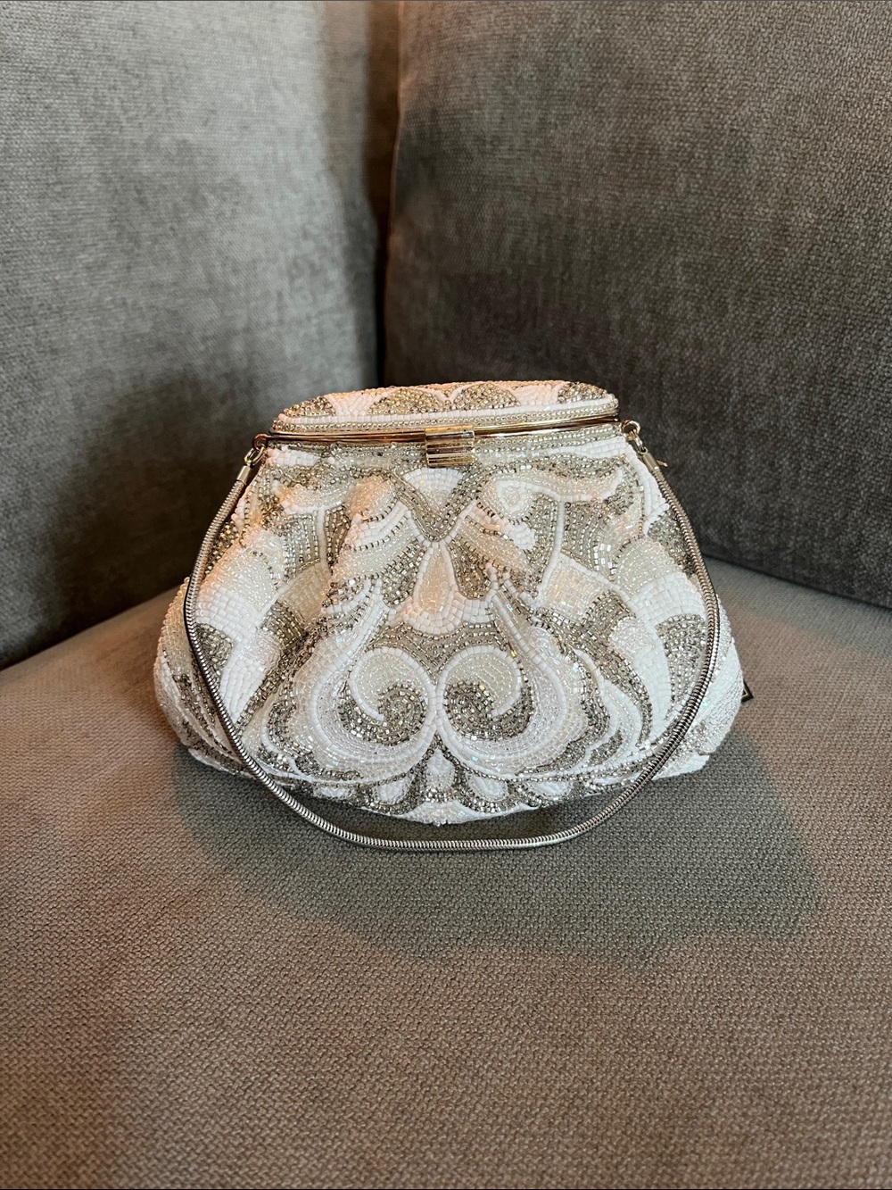 Vintage LUMY Hashimoto Japan Art Deco Beaded Evening Bag White Silver